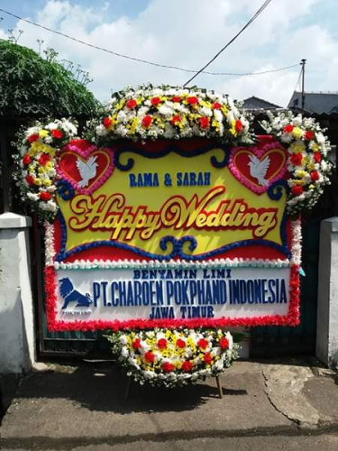 Karangan Bunga Pernikahan di pedurungan
