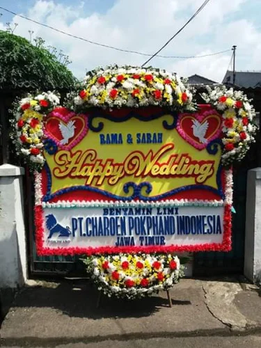 Karangan Bunga Pernikahan Pedurungan